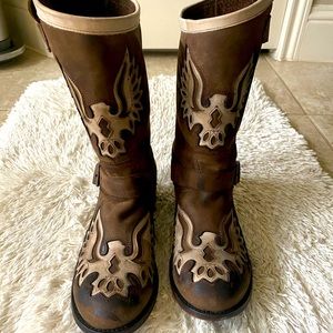 Sheryl Crow moto boots